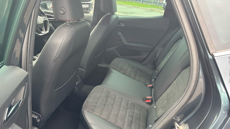 SEAT Arona 1.0 TSI 110 FR Sport [EZ] 5dr Petrol Hatchback